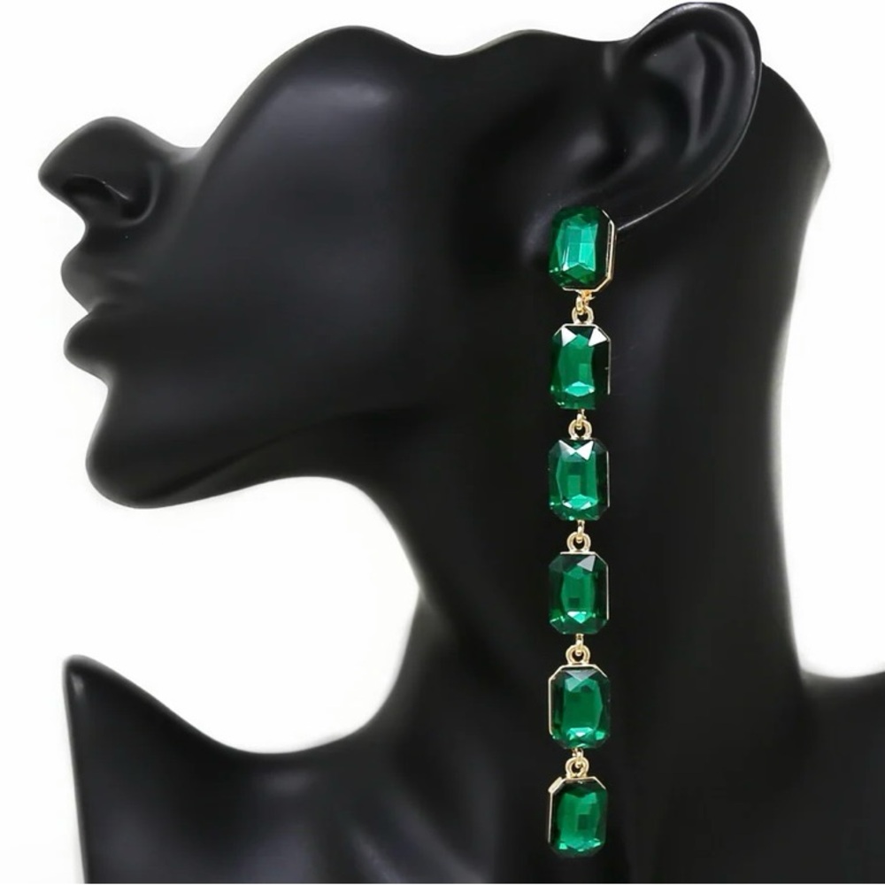 Elegant Green Drop Earrings